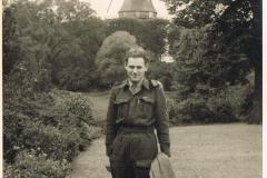 Geert-als-beroeps-chauffeur-1954