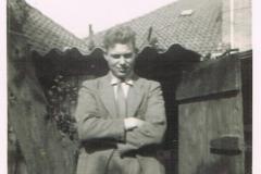 Gezinus-voor-het-kippenhok-1949