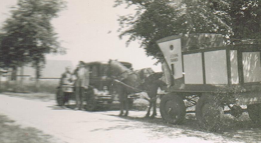 De nieuwe Brood ventwagen